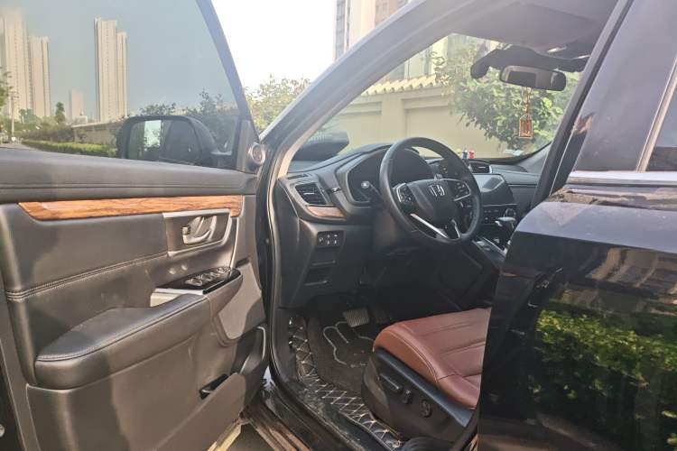 Used Honda CR-V 2021 240TURBO CVT 2WD Fashion Edition
