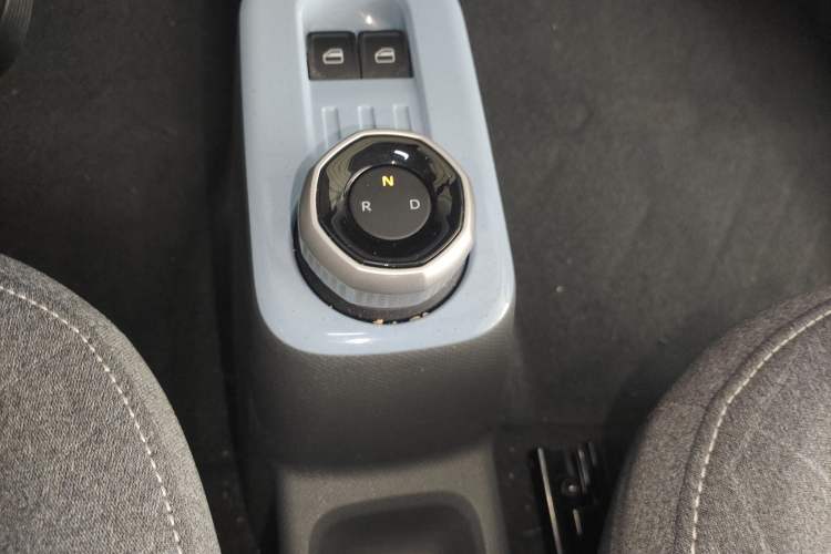 Used Geely Galaxy Panda 2024 Panda Mini 200km Endurance Bear
