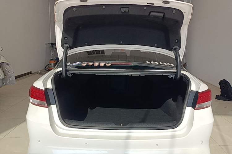 Used Kia K5 2016 2.0L Automatic LUX
