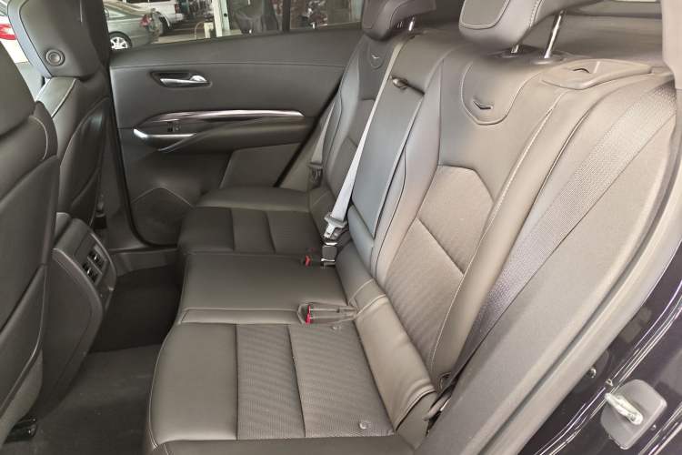 Used Cadillac XT4 2021 28T Two-Wheel Drive Tech Edition
