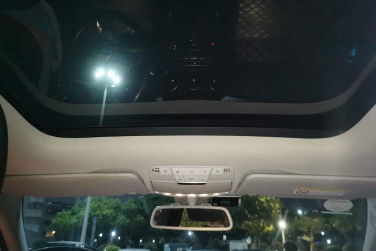 Used Mercedes-Benz C-Class 2017 Facelift C 200 L Sport Edition
