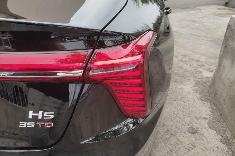 Used Hongqi H5 2025 1.5T DCT Qiyun 500 000th Unit Commemorative Edition