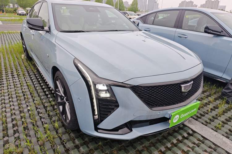 Used Cadillac CT5 2025 28T Track Performance Edition + Peak Track Optional Package Front Right 45 Deg