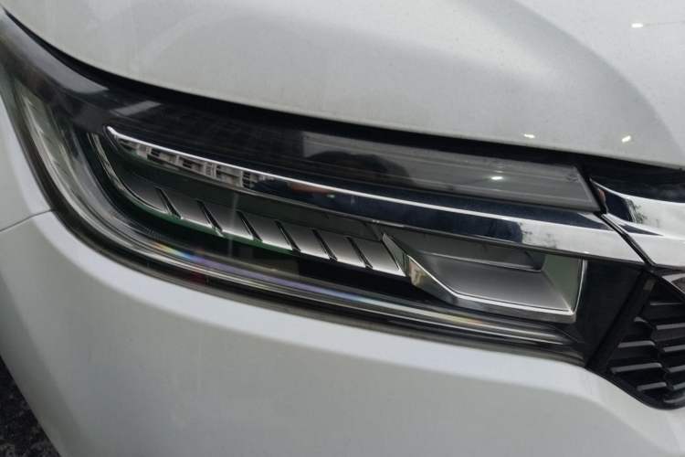 Used Honda Avancier 2017 240TURBO Two-Wheel Drive Premium Edition Right Front Headlight