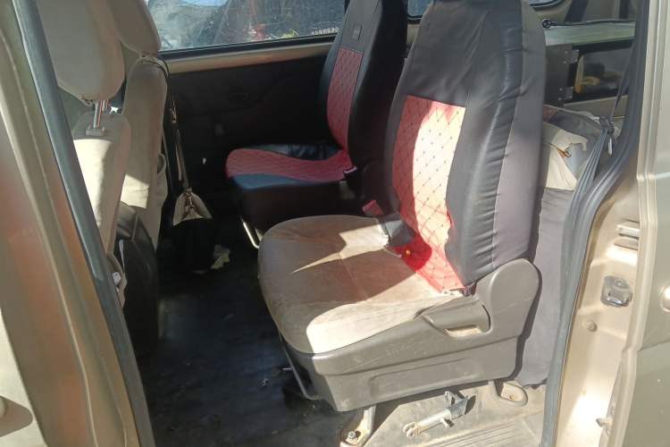 Used Wuling Rongguang V 2016 1.2L Standard Version