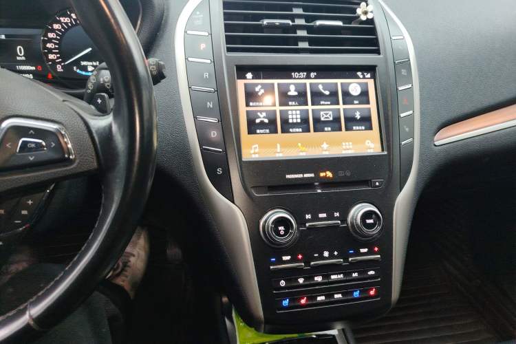 Used Lincoln MKC 2017 2.0T Two-Wheel-Drive Luxury Edition Audio And AC Panel