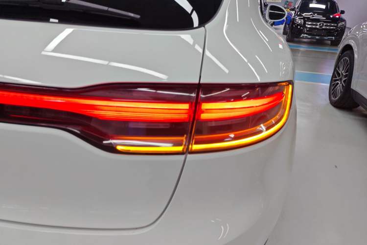 Used Porsche Macan 2023 Macan 2.0T