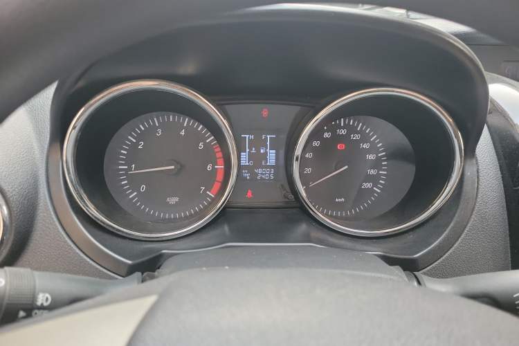 Used HYOSOW S3 2014 1.5L Comfort Version China IV Emission Standard