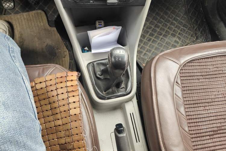 Used Skoda Rapid 2015 1.4L Manual Enjoyment Model
