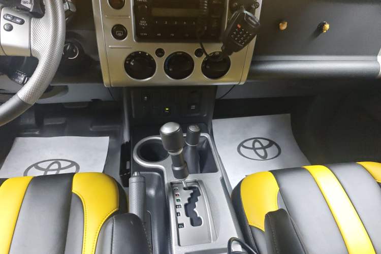 Used Toyota FJ Cruiser (Parallel Import) 2018 4.0 Automatic Middle East
