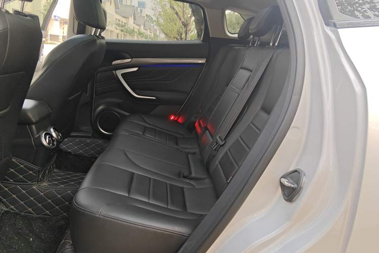 Used Wey VV7 2017 2.0T Ultra-Luxury Version Left Rear Seat