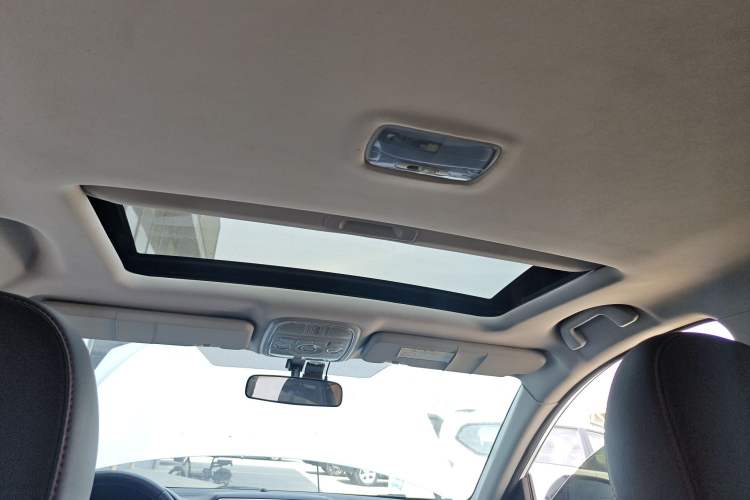 Used Haval H6 2017 Blue Label Sport Edition 1.5T Manual Two-Wheel Drive Elite Model Headliner