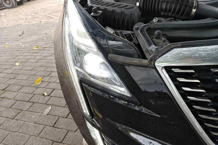 Used Cadillac XT5 2022 2.0T Two-Wheel Drive Luxury Version