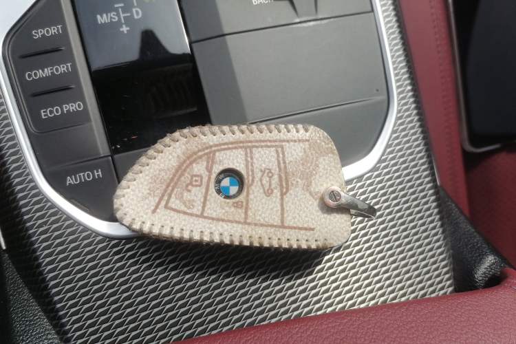 Used BMW 3 Series 2021 325Li M Sport Shadowline Package Vehicle Key