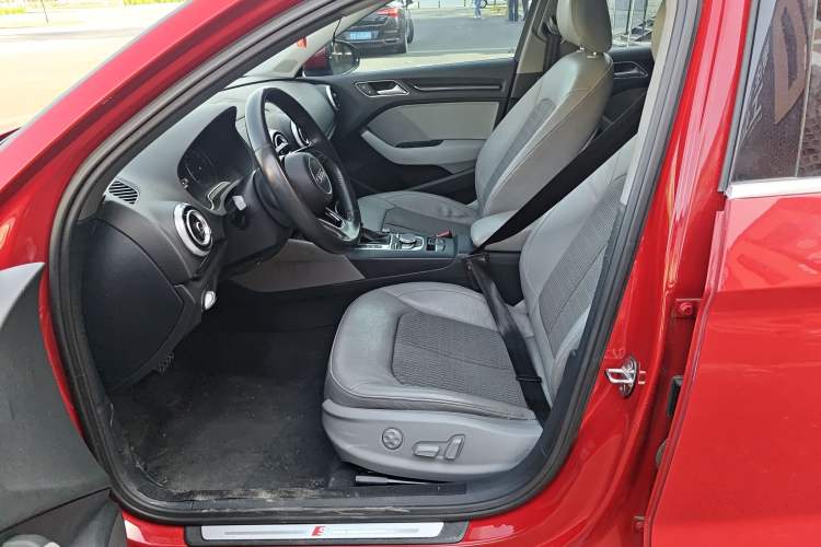 Used Audi A3 2018 30th Anniversary Edition Limousine 35 TFSI Fashion Model Left Front Seat