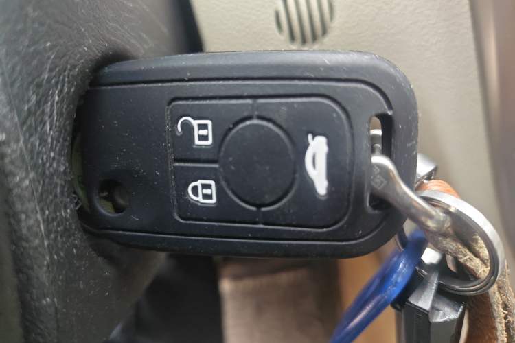 Used Buick Excelle 2015 1.5L Manual Classic Trim Vehicle Key