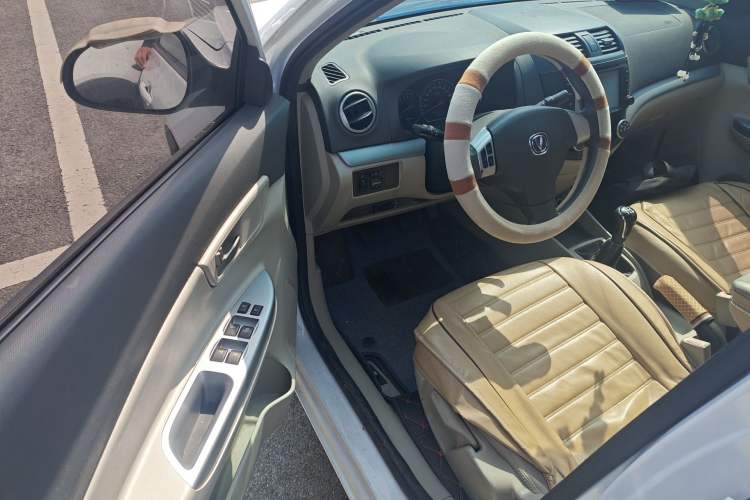 Used CHANGAN Alsvin V5 2012 1.5L Manual Dream Edition Driver Seat