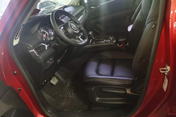 Used Mazda CX-5 2017 2.0L Automatic 2WD ZhiShang Trim China V Standard