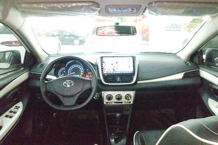 Used Toyota Vios 2019 1.5L CVT Comfort Edition Center Console