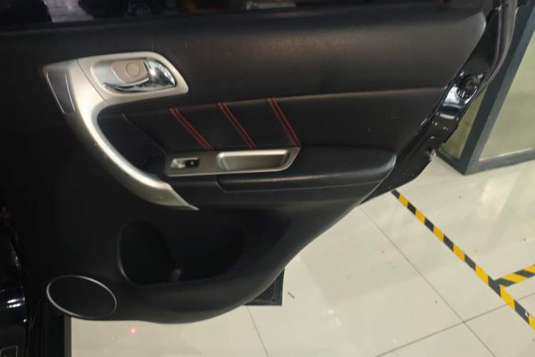 Used Haval H6 2014 Upgraded Model 1.5T Manual Two-Wheel Drive Elite Version