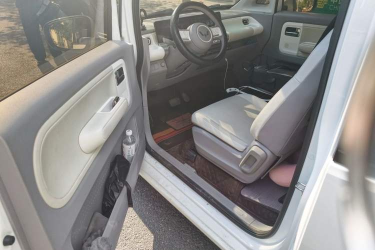 Used Wuling Air ev 2023 - Four Seats - Advanced Edition
