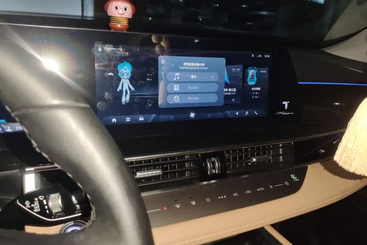 Used Chery Tiggo 8 PRO 2024 Champion Edition 390T Two-Wheel Drive Peak Version 5 Seats
