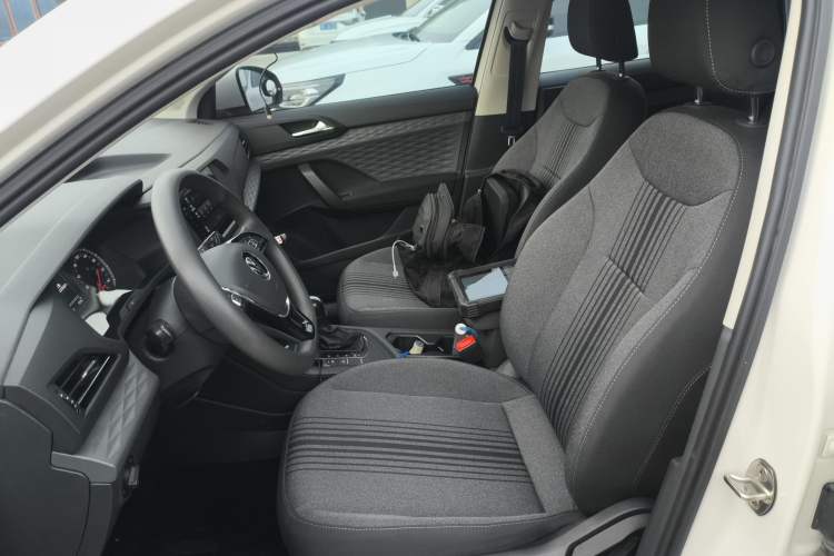 Used Volkswagen Tharu 2021 280TSI Two-Wheel Drive Trend Edition
