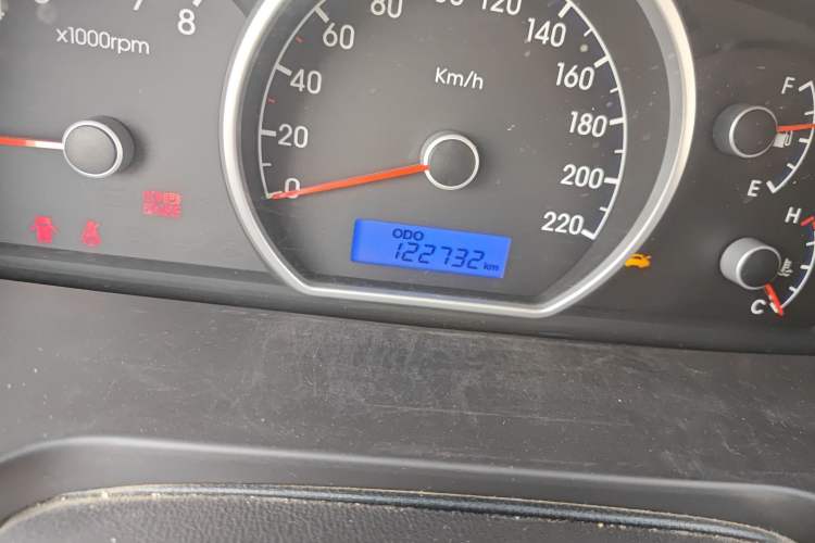 Used Hyundai Celesta 2011 1.6L Manual Comfort Edition
