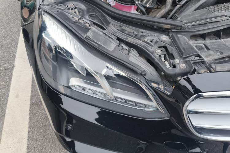 Used Mercedes-Benz E-Class 2015 E 260 L Sport Edition Right Front Headlight