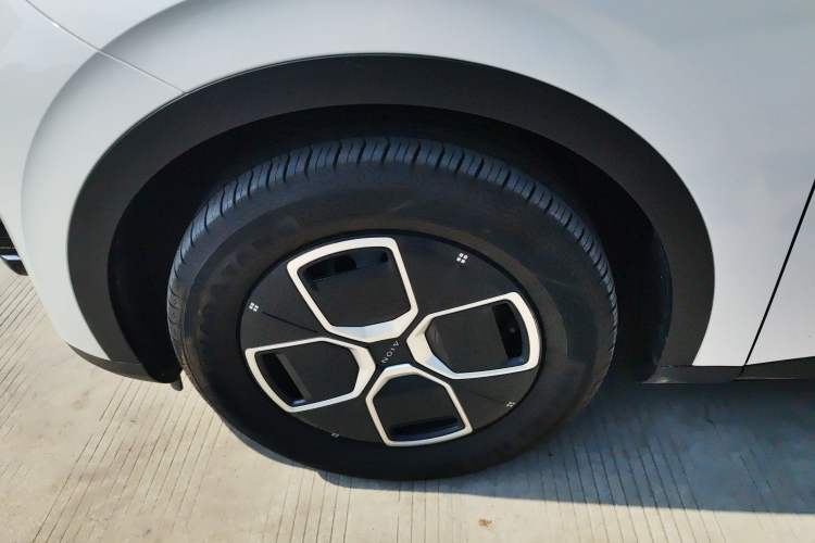 Used AION UT 2025 330 Starlight Edition
