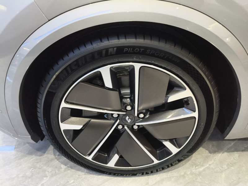 Used Li Auto L9 2025 Ultra Smart Refreshed Edition — 22