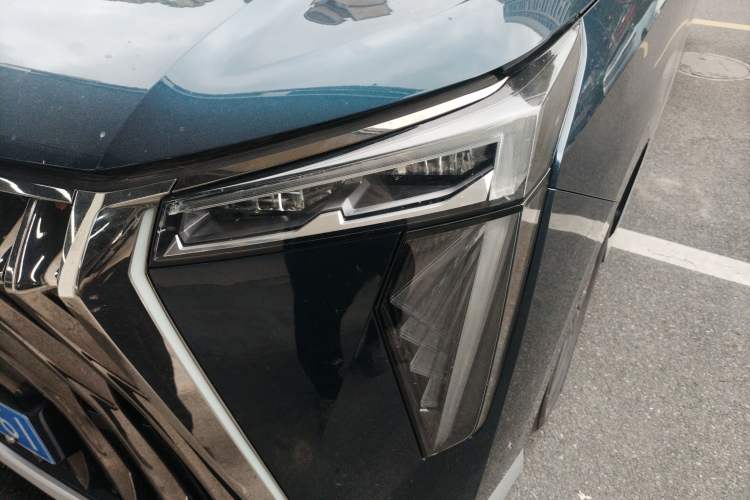 Used GAC Trumpchi M8 2023 Zongshi Series Dual-Motor Supreme Edition Left Front Headlight