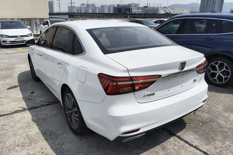 Used Roewe i6 2020 PLUS 1.6L Manual 4G Connect Glory Flagship Edition