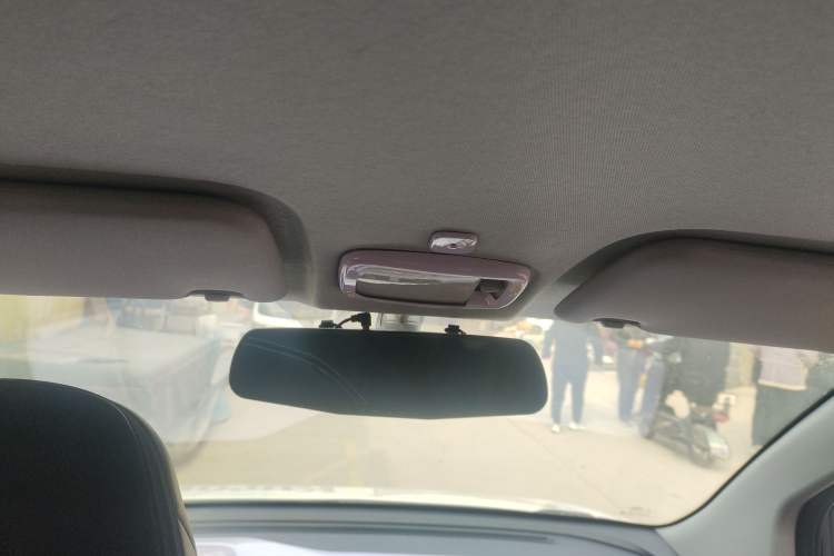 Used Chery QQ QQ Ice Cream 2022 170km Sundae Phosphate Lithium-Ion
