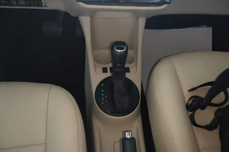 Used Skoda Fabia 2014 1.4L Automatic Crystal Edition