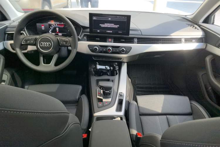 Used Audi A4L 2023 40 TFSI Fashion Dynamic Model