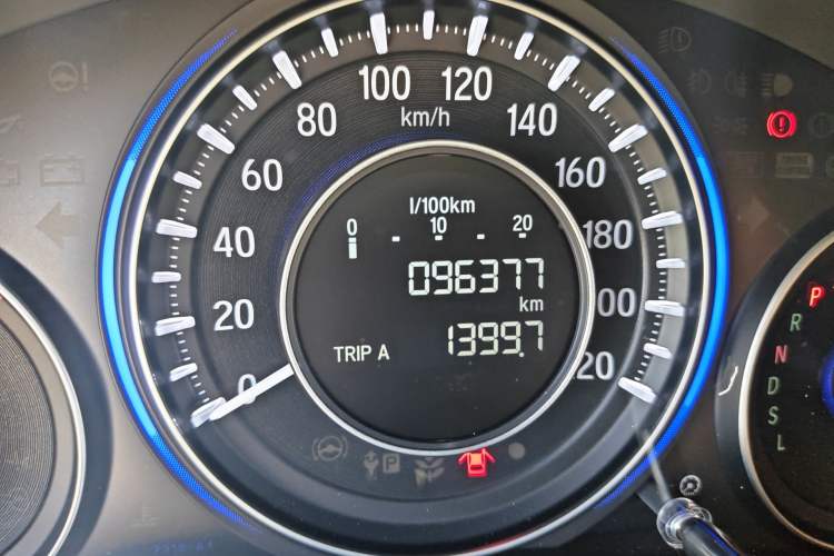 Used Honda Crider 2016 1.8L CVT Leading Edition Odometer Close Up