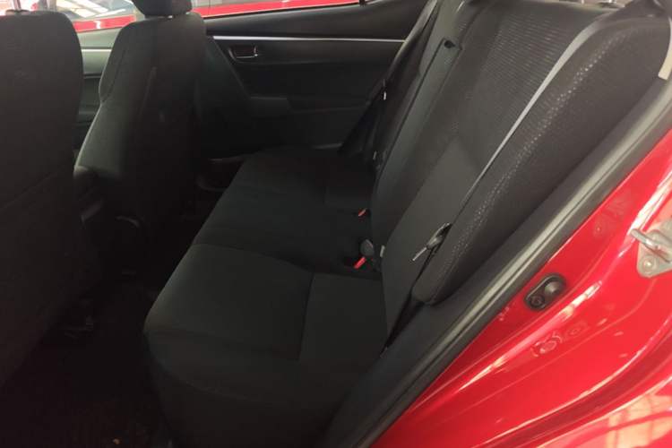 Used Toyota Levin 2017 Revised 185T CVT Elite Edition China V Standard Left Rear Seat