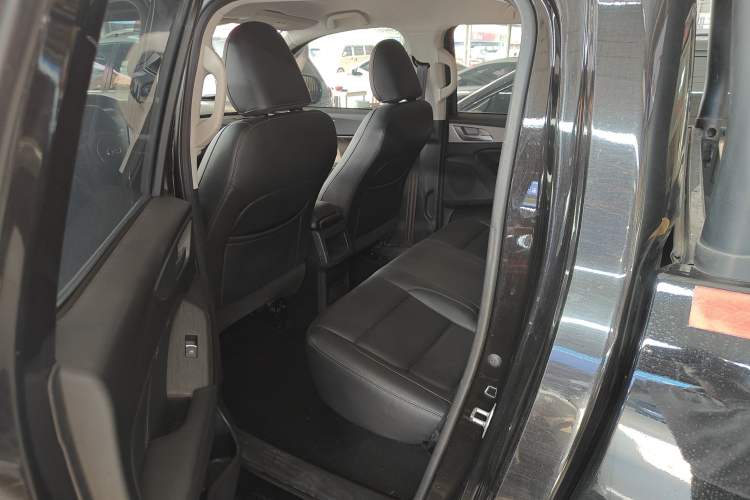 Used Great Wall Poer 2019 2.0T Commercial Version Manual Diesel Two-Wheel Drive Elite Long-Box GW4D20M