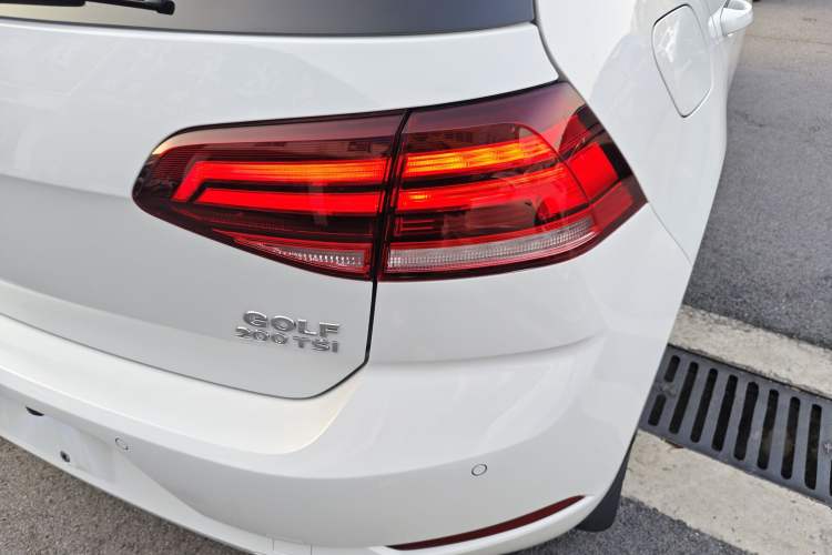 Used Volkswagen Golf 2020 200TSI DSG Comfortable and Ambitious Edition
