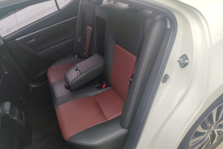 Used Toyota Corolla 2017 Revised Dual-Engine 1.8L E-CVT Elite Edition
