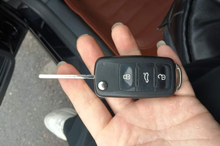 Used Volkswagen Lavida 2017 1.6L Automatic Fashion Edition
