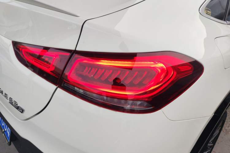 Used Mercedes-Benz GLE 2022 Refreshed GLE 350 4MATIC Coupe SUV Luxury Edition Right Rear Taillight