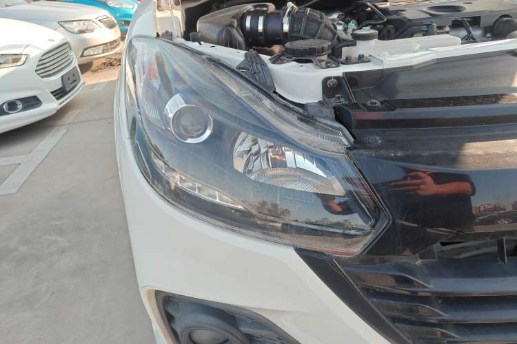 Used JMC Baodian 2020 2.5T Diesel Two-Wheel Drive Comfort Edition Long Wheelbase JX4D25A6L