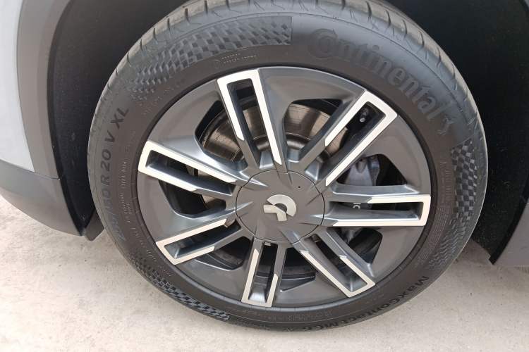 Used Nio EC6 2020 430 km Sport Version Left Front Wheel Hub