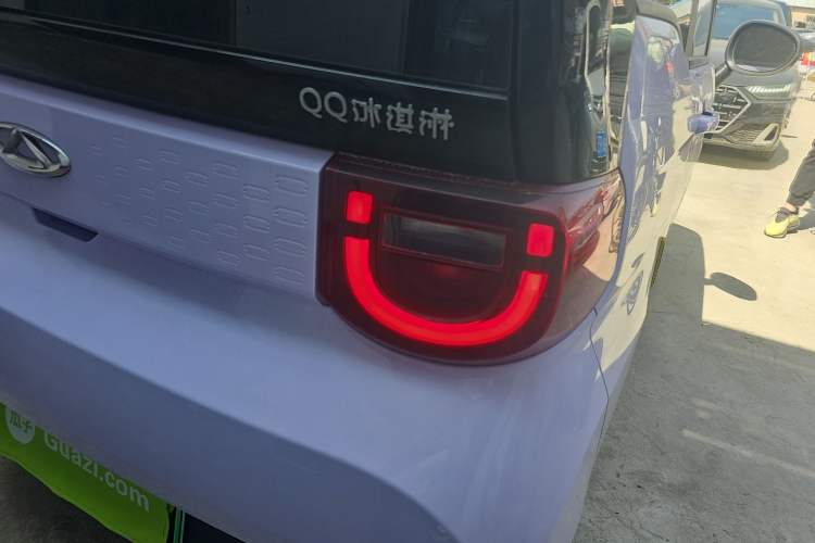 Used Chery QQ Ice Cream 2022 170km Sundae Phosphate Lithium-Ion Right Rear Taillight