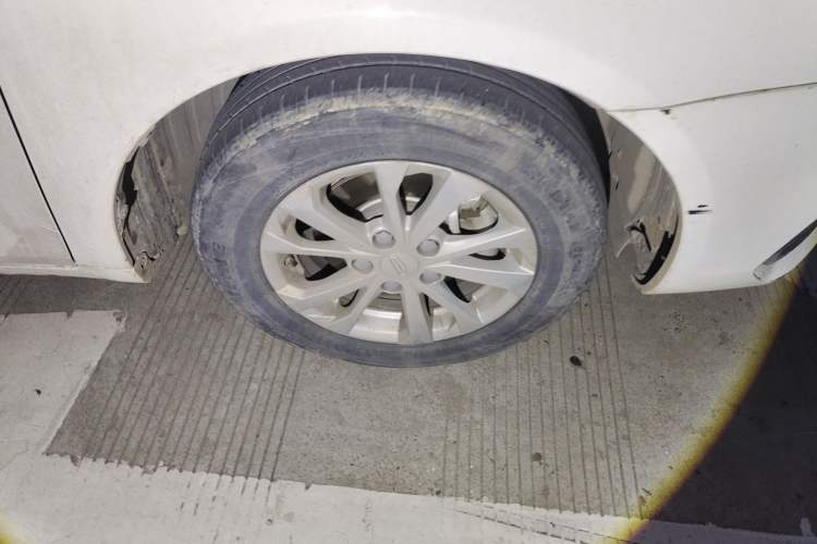 Used Geely Auto Emgrand 2021 UP 1.5L CVT Comfort Model Right Front Wheel Hub