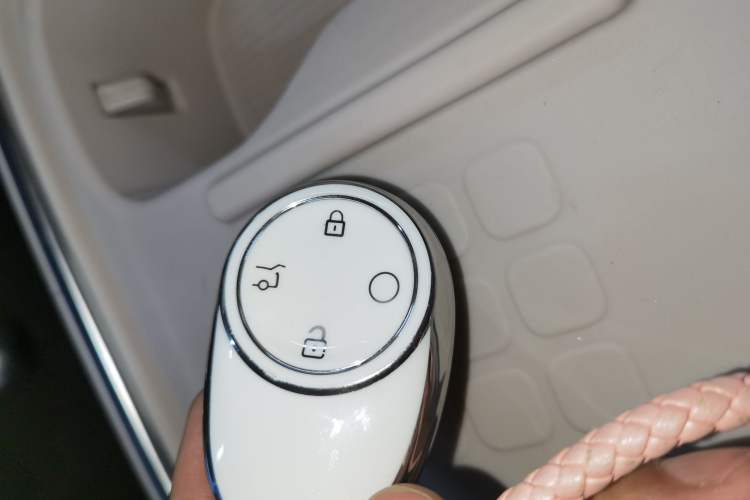 Used AION UT 2025 330 Starlight Edition
