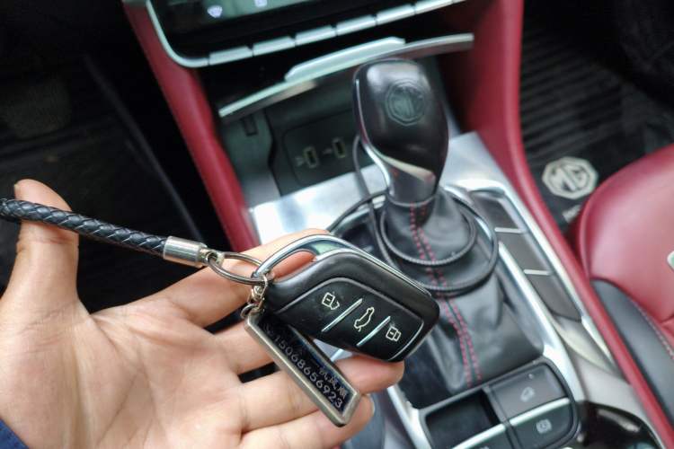 Used MG HS 2019 20T Automatic Two-Wheel Drive Trophy Super Sport Version China VI Standard
