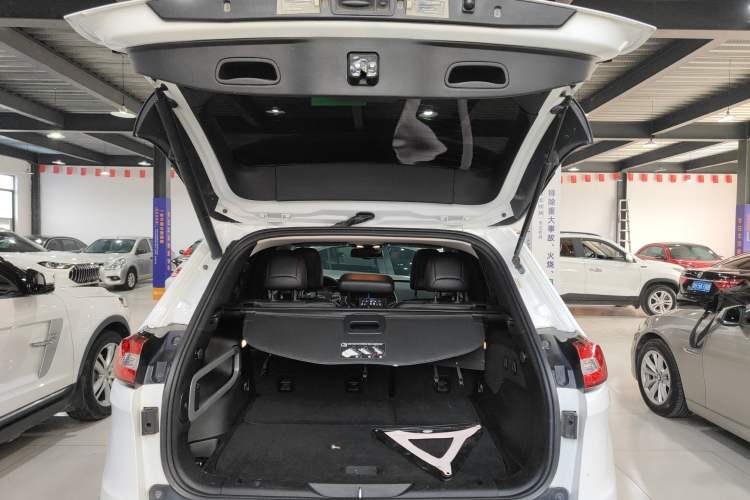 Used Jeep Cherokee 2014 2.4L Luxury Edition
